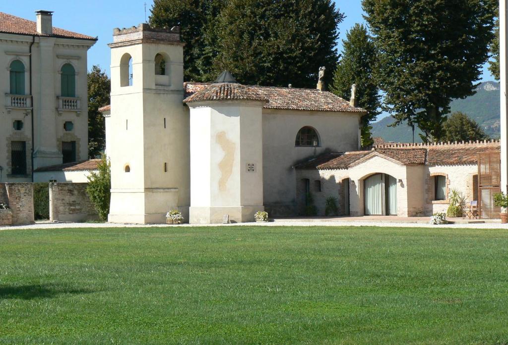 The building in which Az apartmant is located