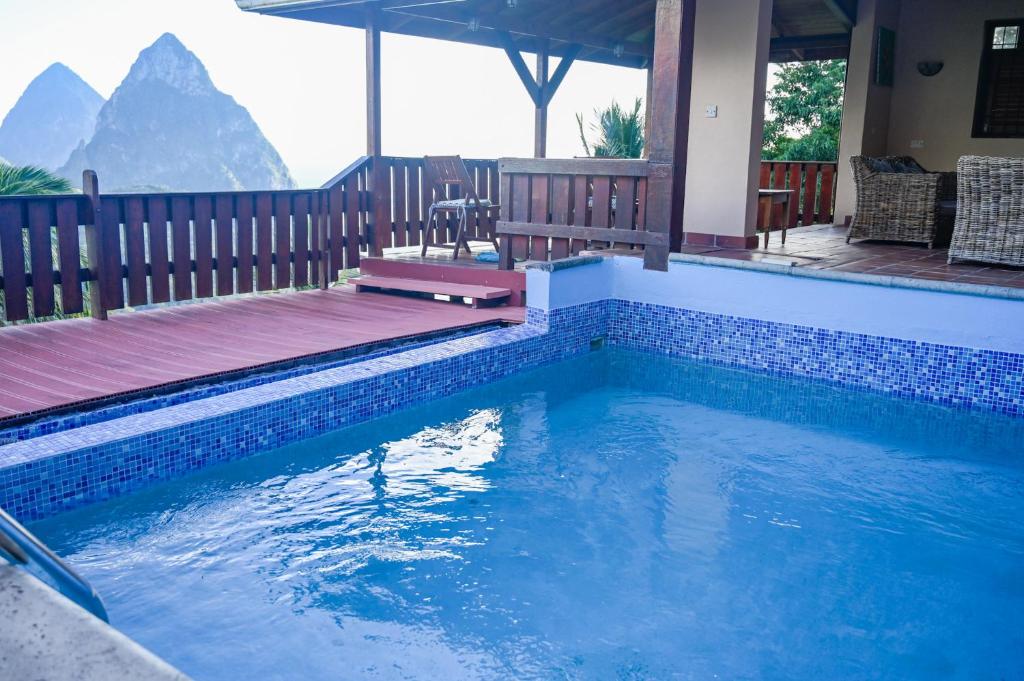 Bazén v ubytování Piton Villa Deck nebo v jeho okolí