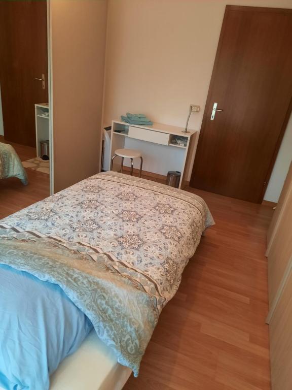 Postel nebo postele na pokoji v ubytování Camera privata con balcone