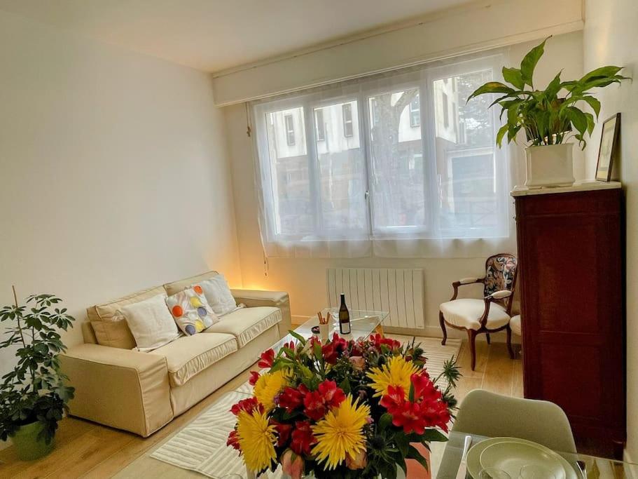 Photo de la galerie de l'établissement 3 pièces calme 20 mn Tour Eiffel 5 mn Versailles, à Viroflay