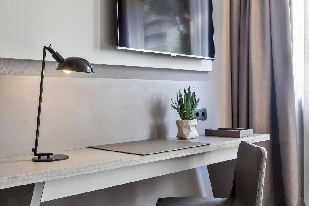 Upper Diagonal - Resim 12