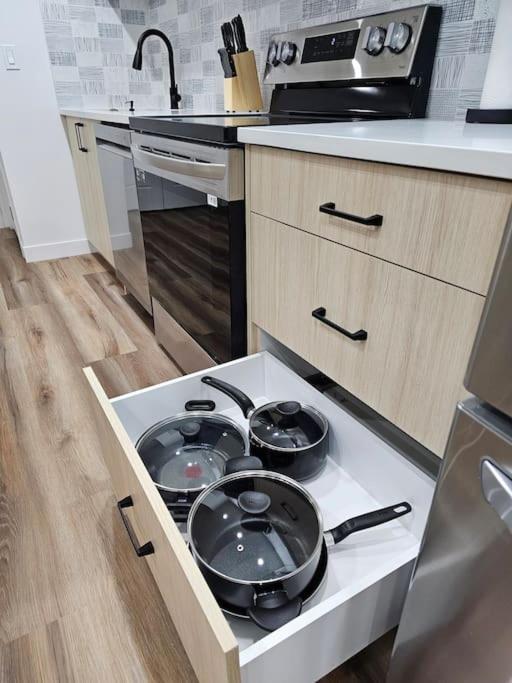 Cozy 2 bedrooms and 1 bath for 4 guests! photo