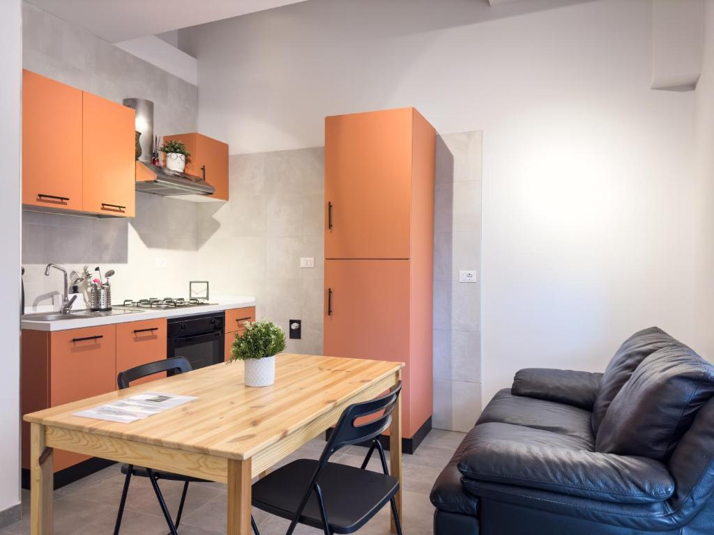 Wolf House BnB - 一居室公寓，阳台和山景