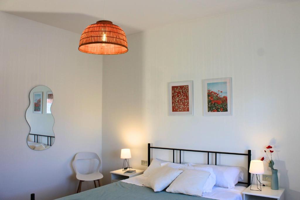 Dimidium Apartment a Guspini - Lusso con jacuzzi e BBQ