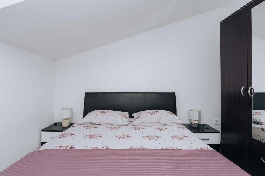 Paradise Bay Apartments - 19