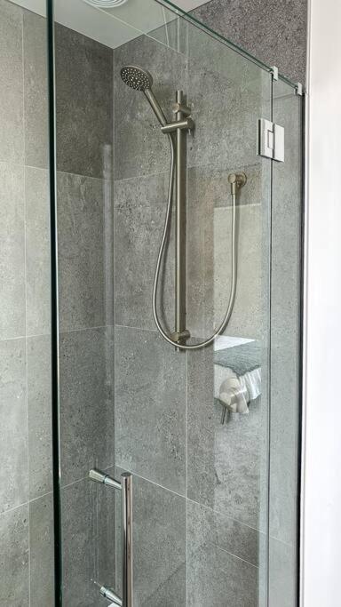 Hop, Skip, Jump to the city ! - Resim 3