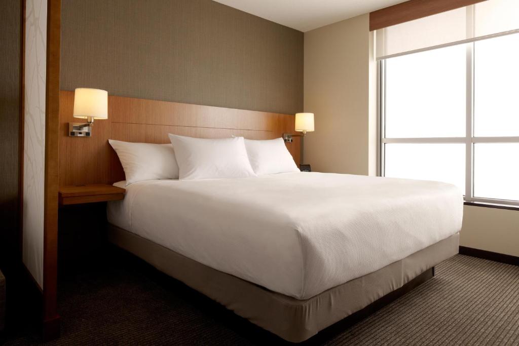 Hyatt Place Fort Lauderdale Cruise Port & Convention Center - King Room With Sofa Bed - High Floor