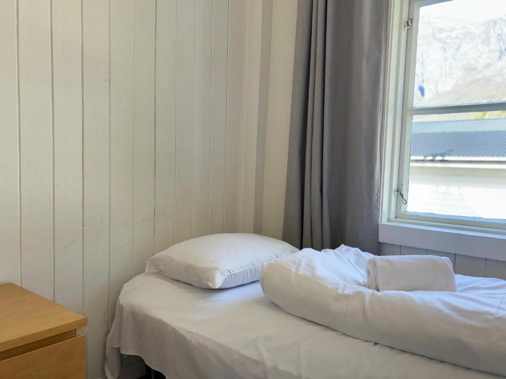 Postel nebo postele na pokoji v ubytování Winjum Hostel Stegastein