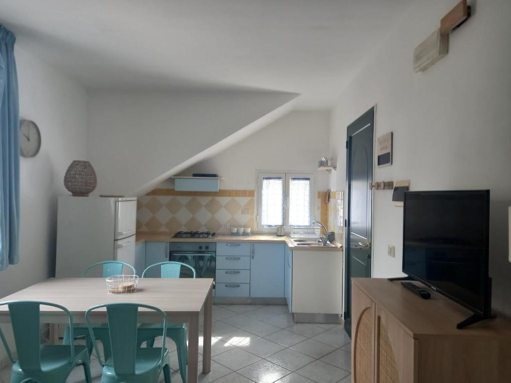 Kuchyň nebo kuchyňský kout v ubytování Villa Acquamarina