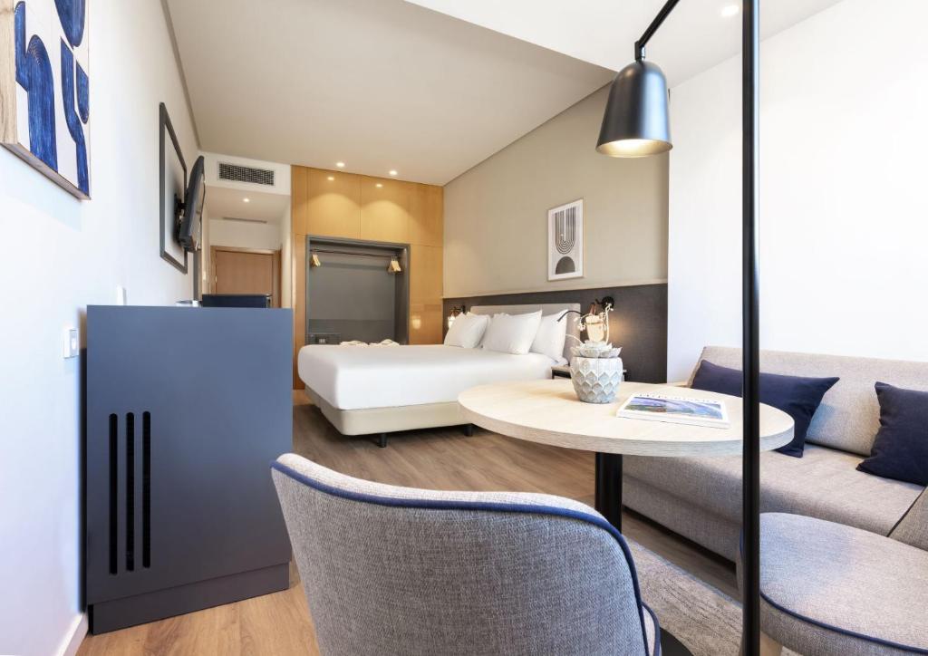 Hotel Málaga Alameda Centro Affiliated by Meliá - Resim 27