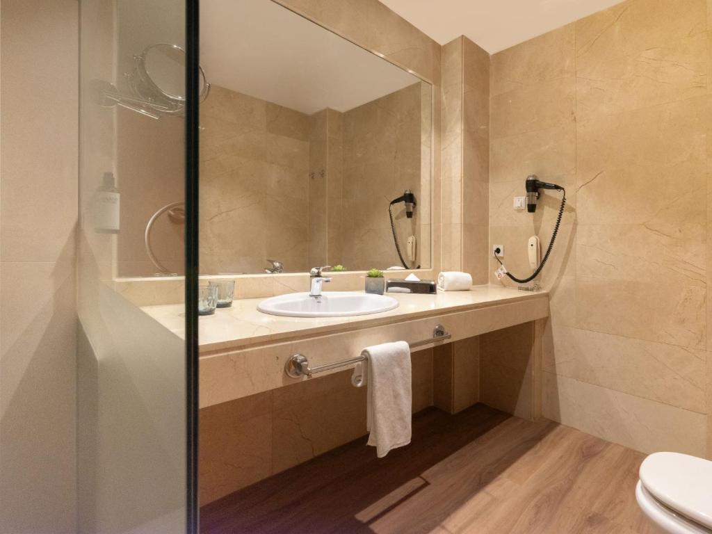 Hotel Málaga Alameda Centro Affiliated by Meliá - Resim 28