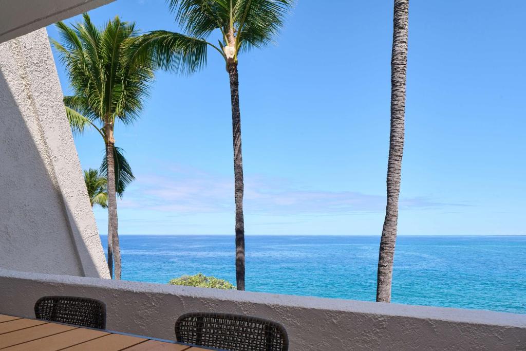 OUTRIGGER Kona Resort and Spa - 