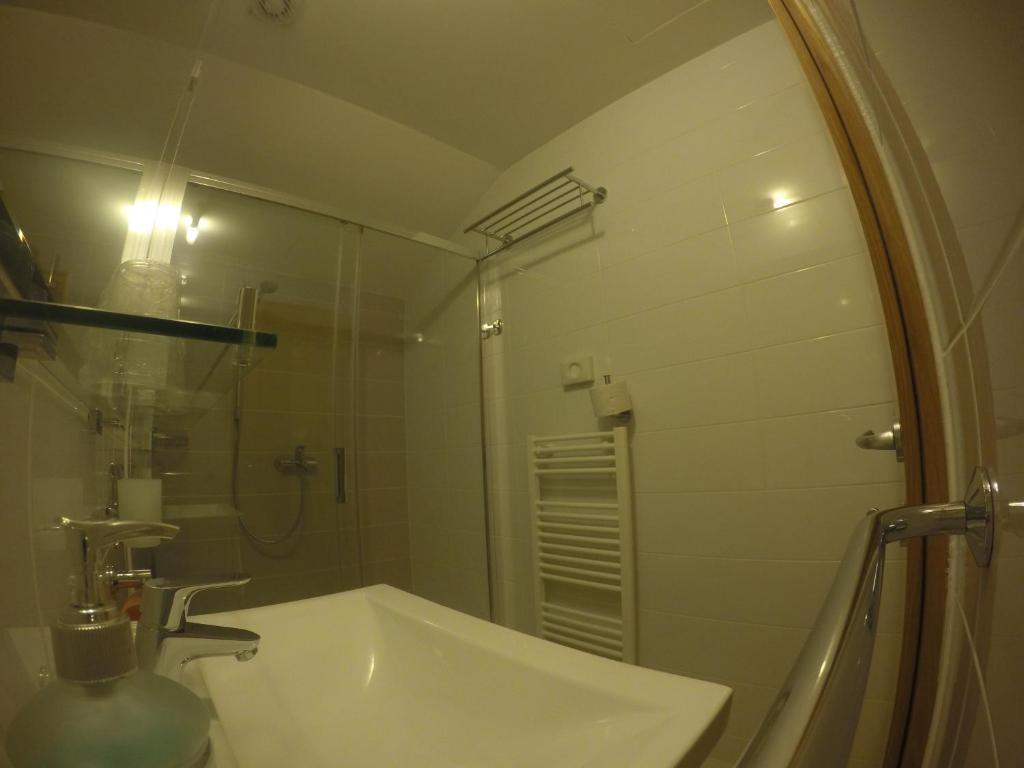 Koupelna v ubytování Guest House Neho