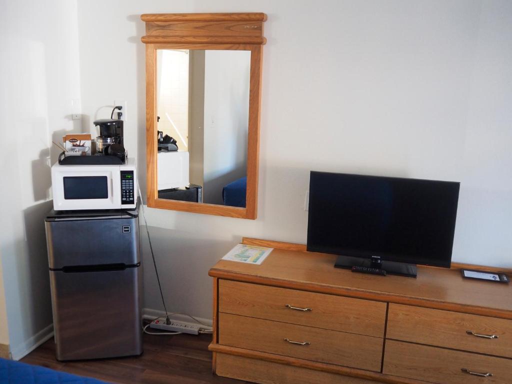 Wild Rivers Motorlodge - Deluxe Queen Room With Two Queen Beds - Pet Friendly