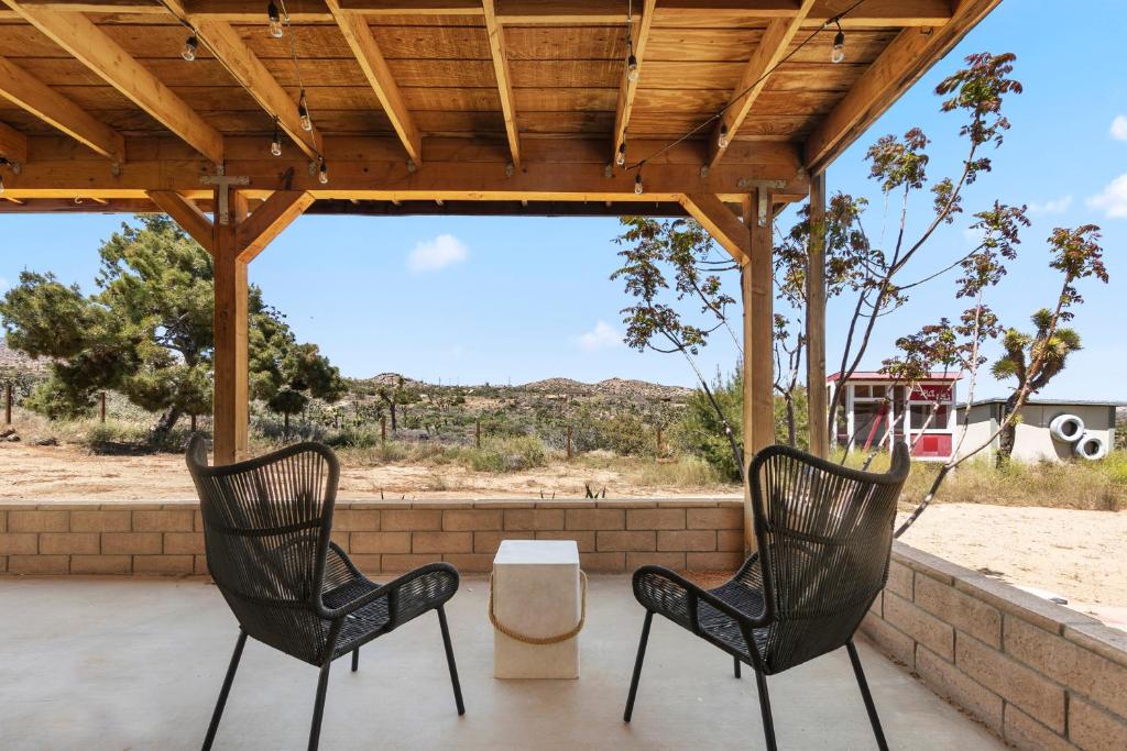 Μπαλκόνι ή βεράντα στο Wind Desert Spirit Pioneertown