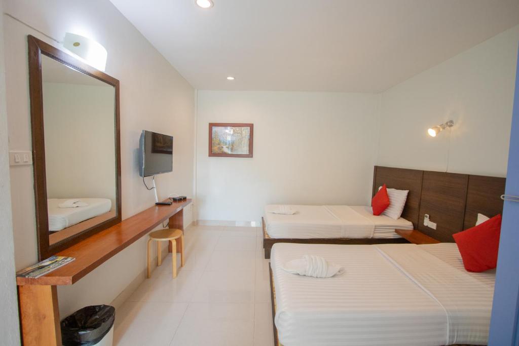 TV a/nebo společenská místnost v ubytování Kallapangha Resort Khlongwan