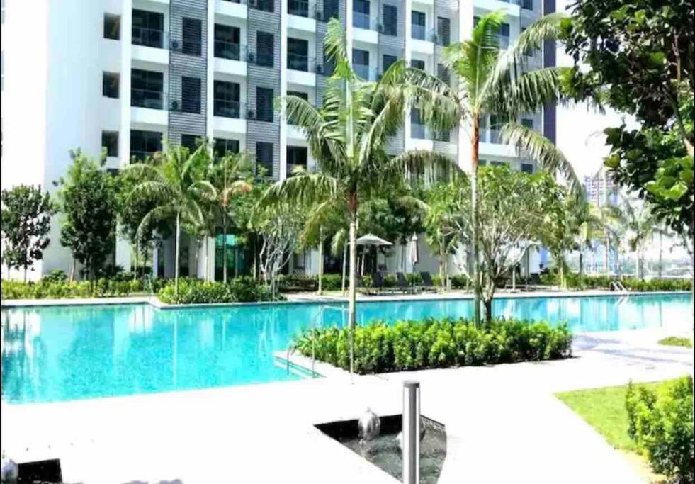 Kolam renang di atau dekat dengan cozy cybersqaure with wifi free parkin & netflix109