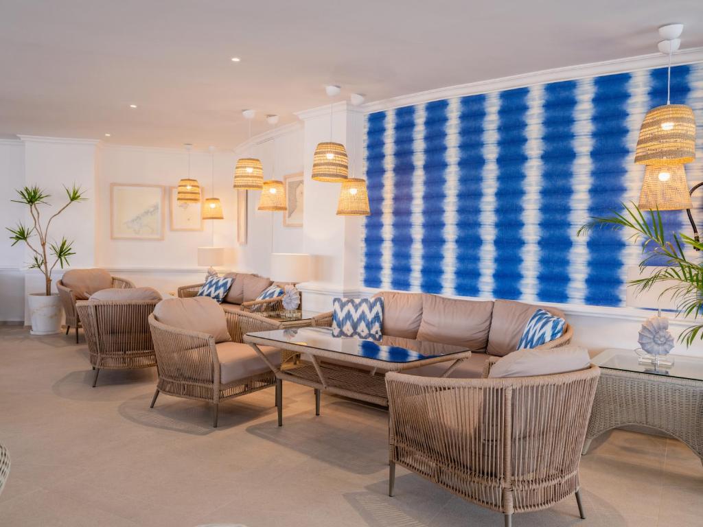Гостиная зона в Grupotel Maritimo
