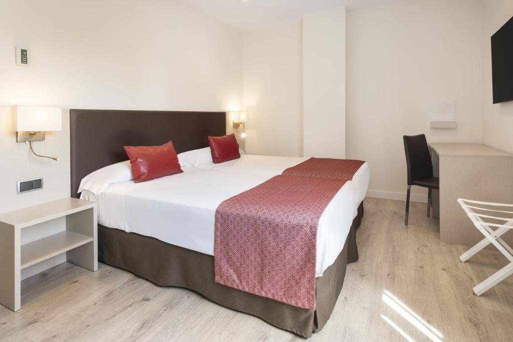 Catalonia Hispalis - Resim 12