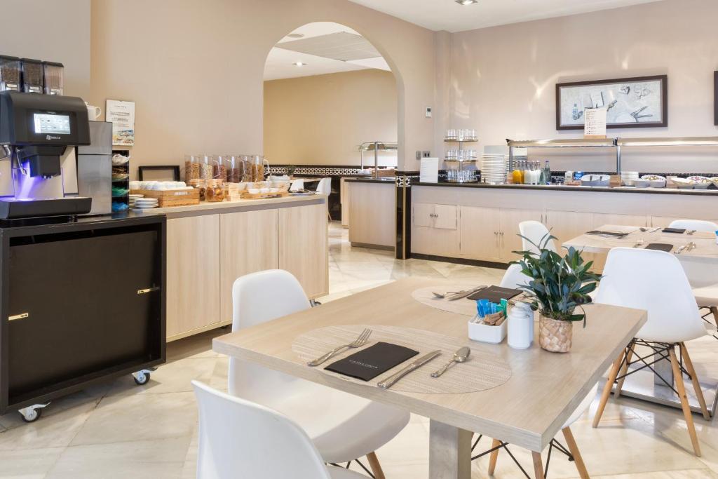 Catalonia Hispalis - Resim 4