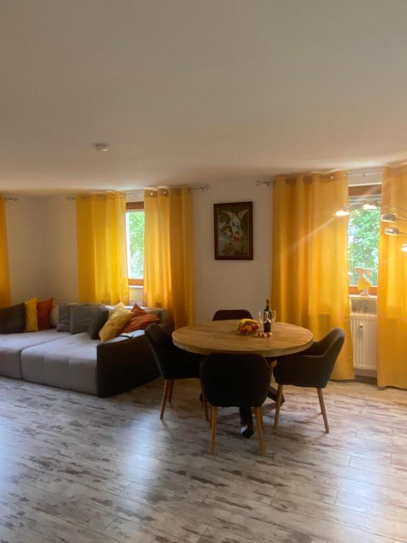Ένα ή περισσότερα κρεβάτια σε δωμάτιο στο Zirndorf Sweet Home