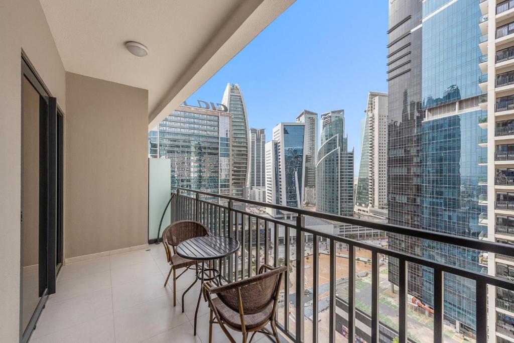 امکانات ALiving Classy 1BR I Close to Dubai Mall I Zada Tower, Business Bay- 1617 - تصویر ۴