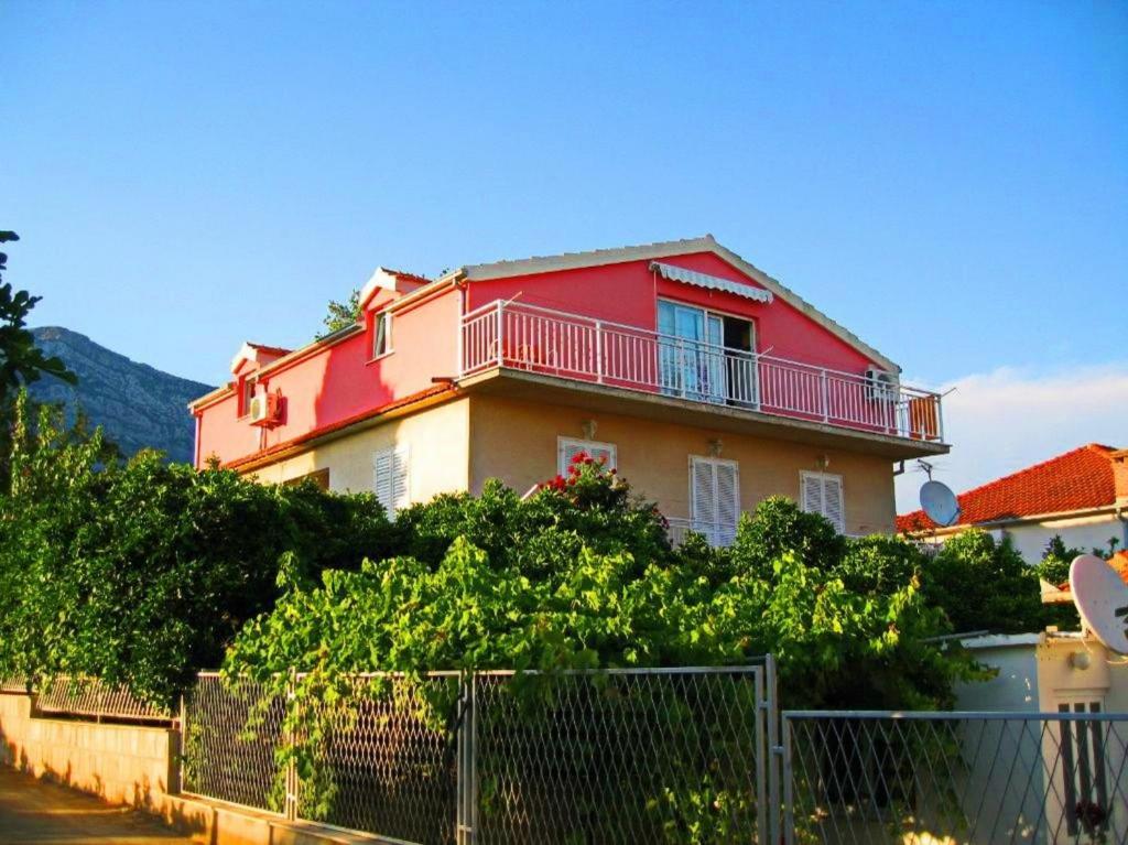 Budova, kde se apartmán nachází
