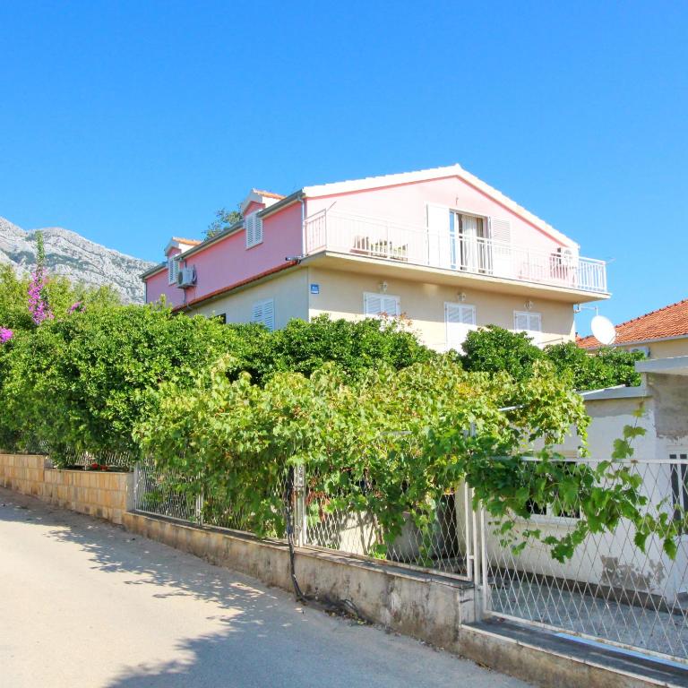 Budova, kde se apartmán nachází
