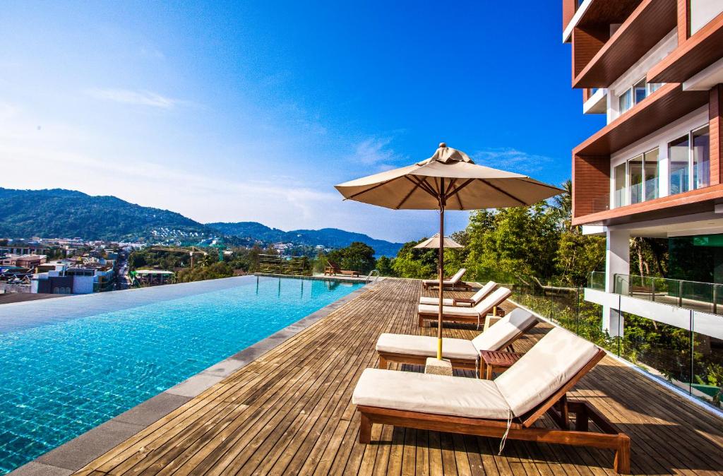 Q Kata Residence Pool View