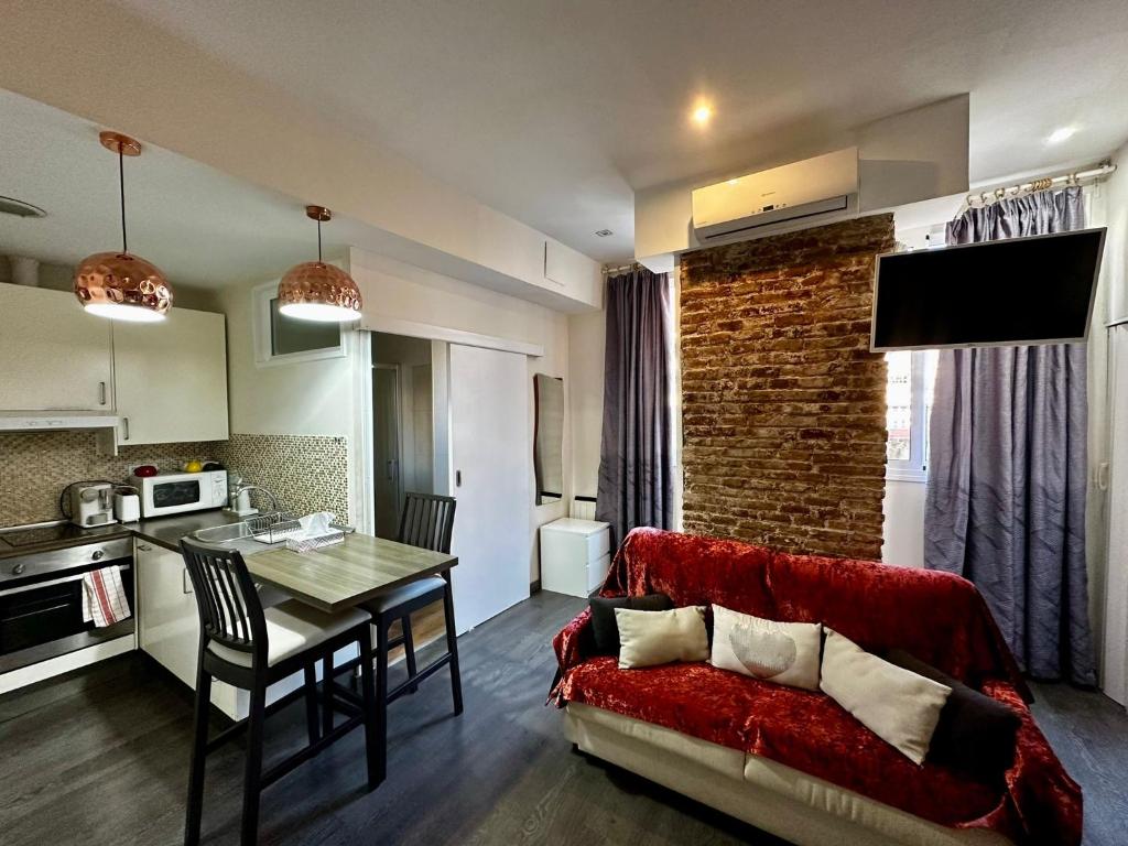 Kuchyň nebo kuchyňský kout v ubytování Nice apartment close to park Guell1