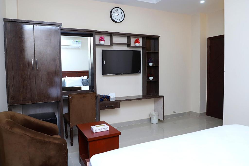 Hotel Luxury Express - Double Double Double Room