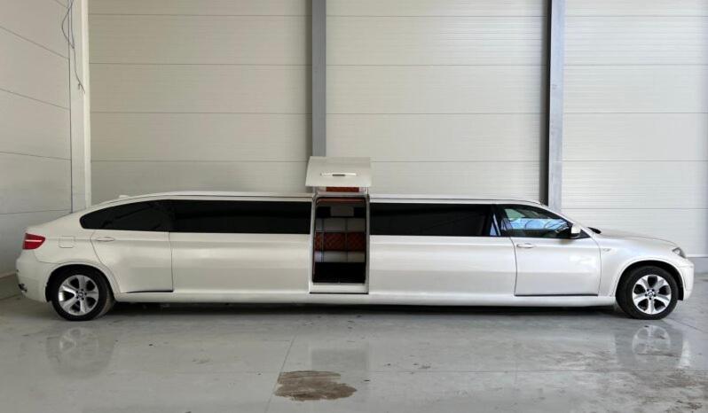 Fotografie z fotogalerie ubytování Rent a Limousine v destinaci Durrës