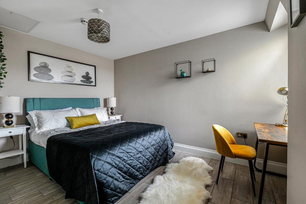 Airhost's Brighton's Best Green Diamond Escape with Sea Views - Apartment With Balcony