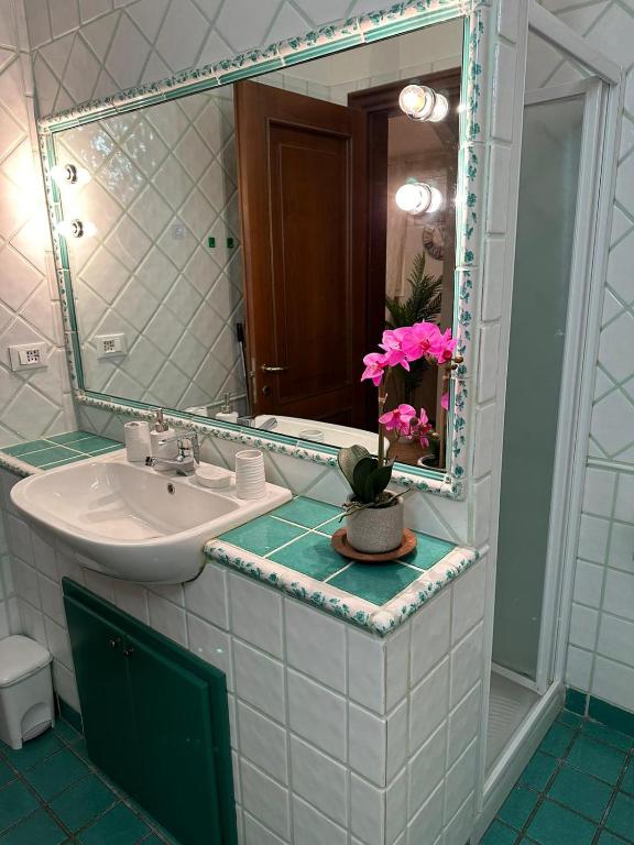 Bagno di Int 8 - Suite Ginevra by Residence San Luca