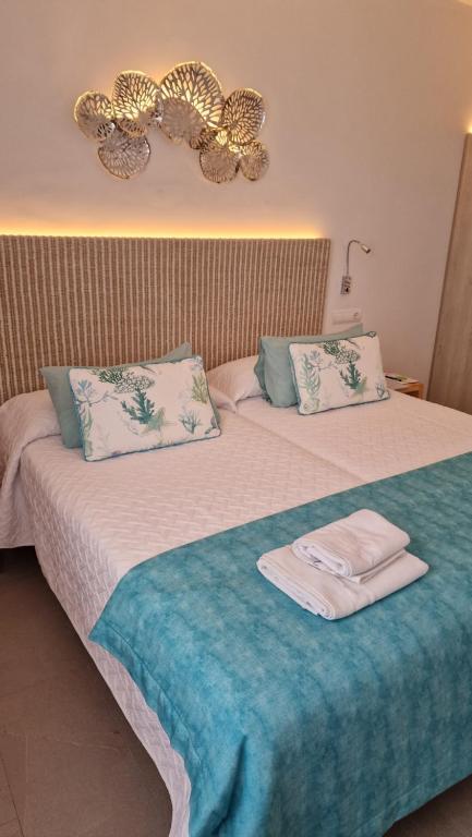 Postel nebo postele na pokoji v ubytování Apartamentos Costamar II