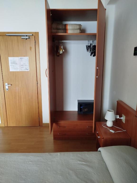 A bed or beds in a room at Hotel Silva Frontemare