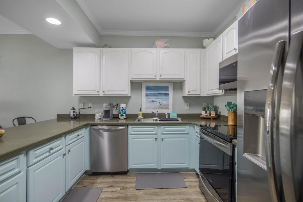 Kuchyň nebo kuchyňský kout v ubytování Marlin Key 4C by Vacation Homes Collection