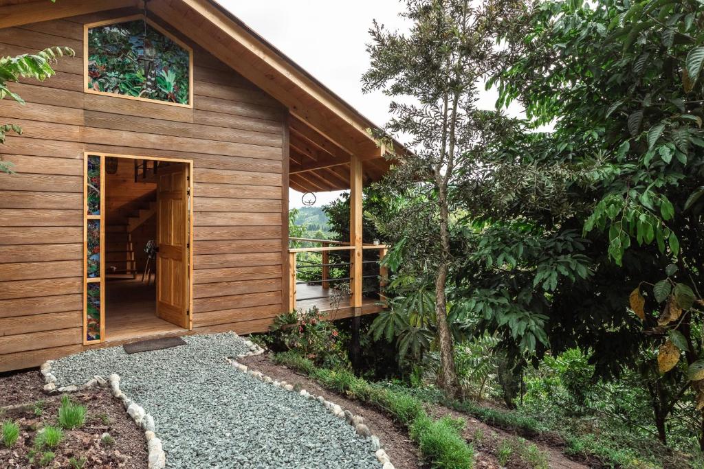 Zahrada ubytování Tominejo Ecolodge - Casas en los árboles