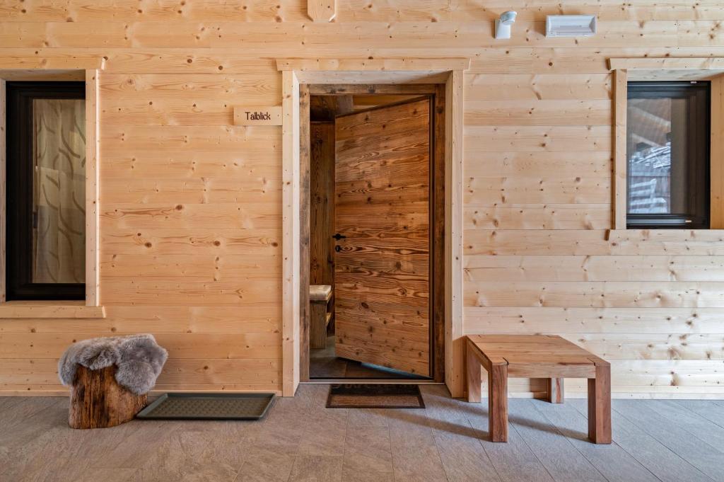 Fotografie z fotogalerie ubytování Blosegghof Bergchalets Talblick v destinaci Racines