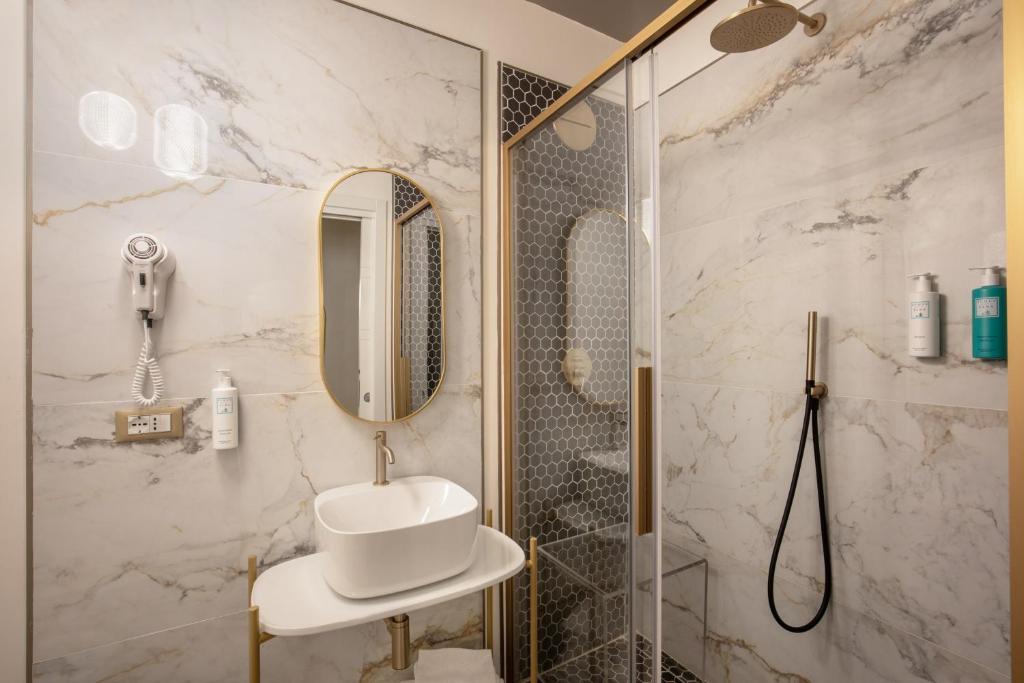 Łazienka w obiekcie Vivaldi Luxury Rooms