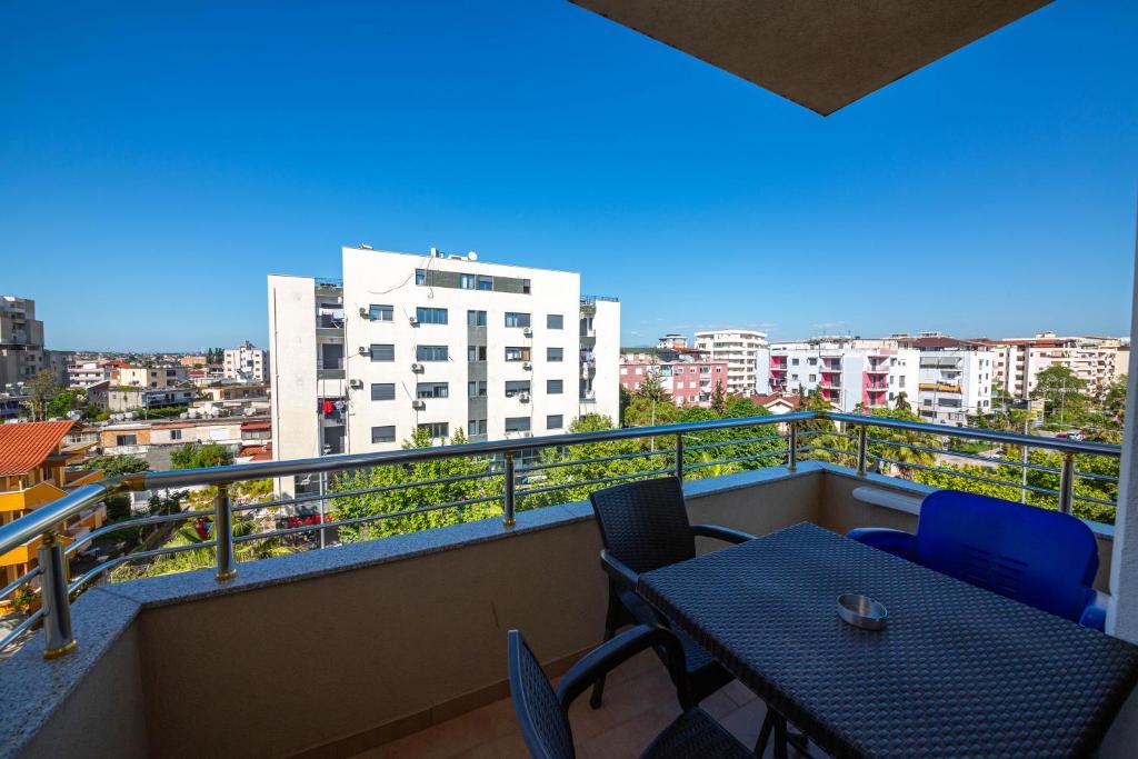 Hotel Vila Misiri陽台或露臺