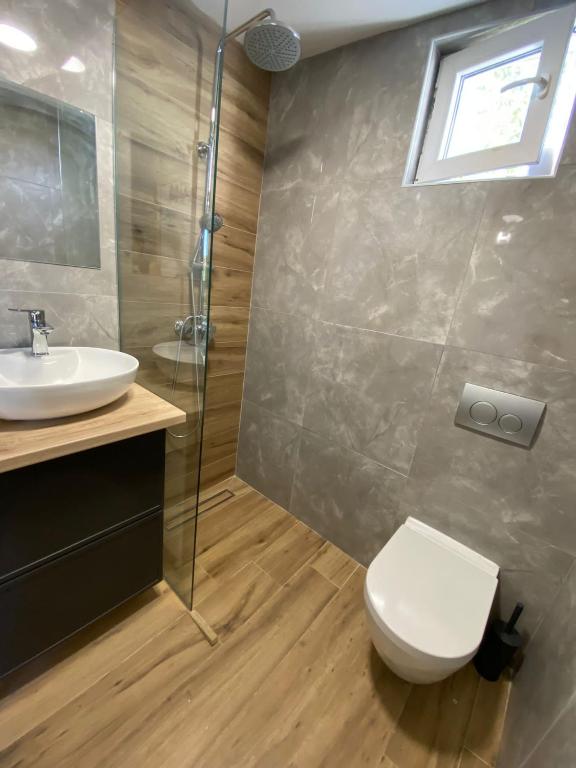 Koupelna v ubytování Tiny house Neny Fruška gora