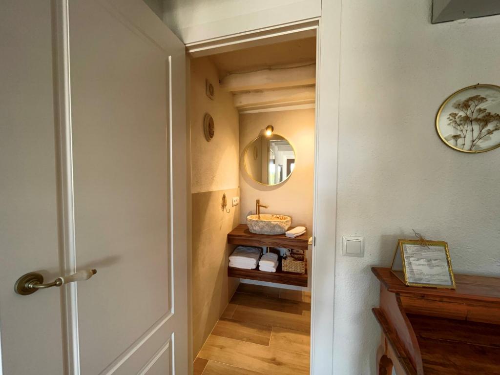 Postel nebo postele na pokoji v ubytování Bed & Breakfast Wine & Cooking Penedès