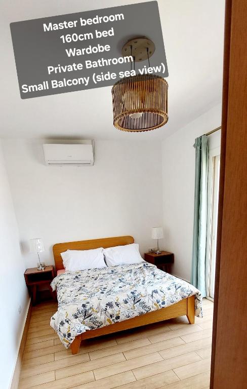 Mountain View Sokhna 2, Sea & Pool View, 3bedrooms, Penthouse with Roof- Families ONLY客房内的一张或多张床位