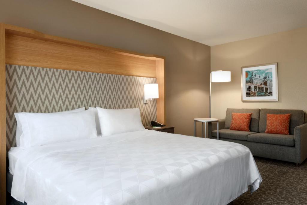Holiday Inn Hotel & Suites Council Bluffs by IHG - Habitación King