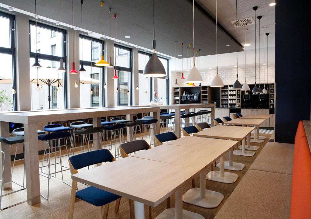 Holiday Inn Express - Düsseldorf Airport - Resim 28