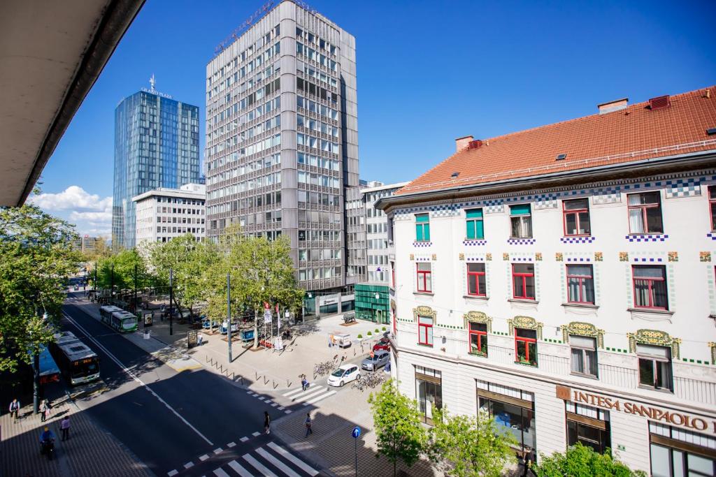 Central View Point Apartment - Housity