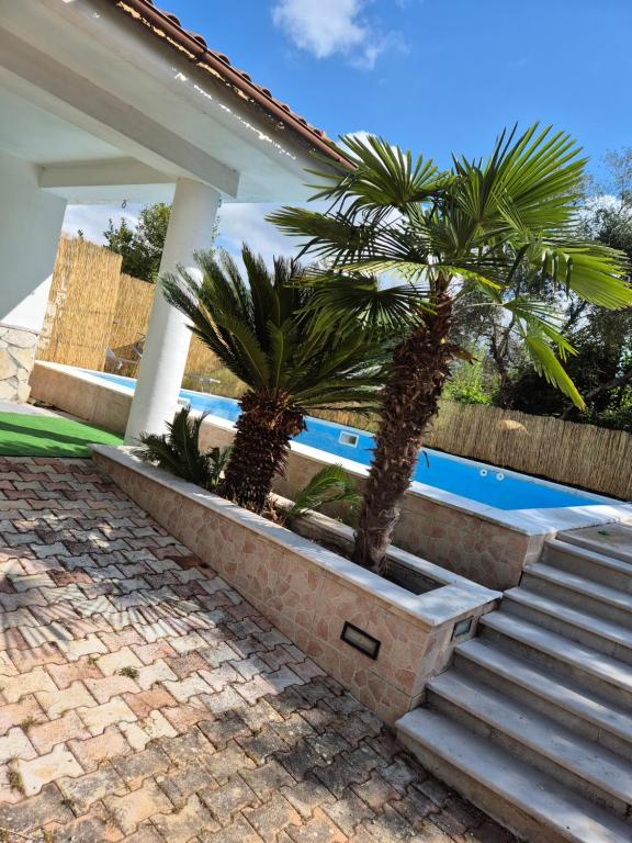 Hồ bơi trong/gần Casa Vacanze Villa DaLu con piscina