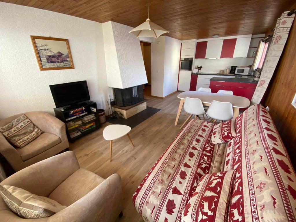 Posedenie v ubytovaní Appartement cosy au cœur de Châtel, proche télécabine et activités avec Multi Pass à 3€/jour! - FR-1-693-69
