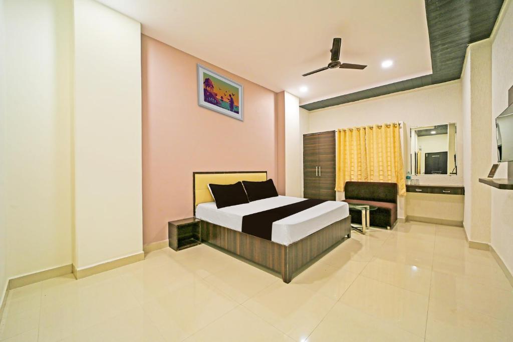 Posezení v ubytování OYO Hotel Agrawal Inn